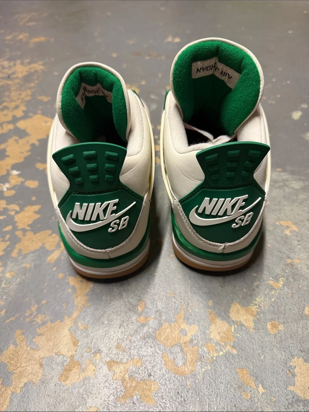 Jordan 4